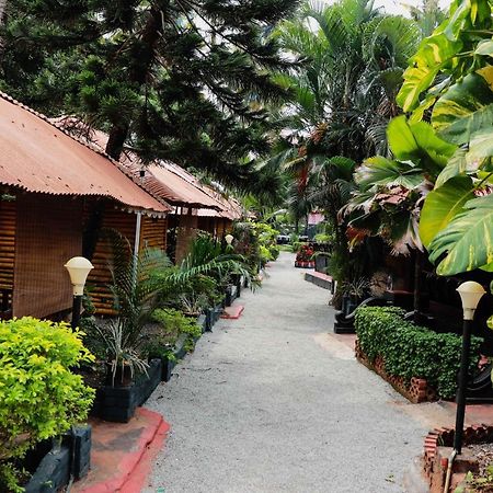 Kerala Bamboo House Hotel Varkala Luaran gambar